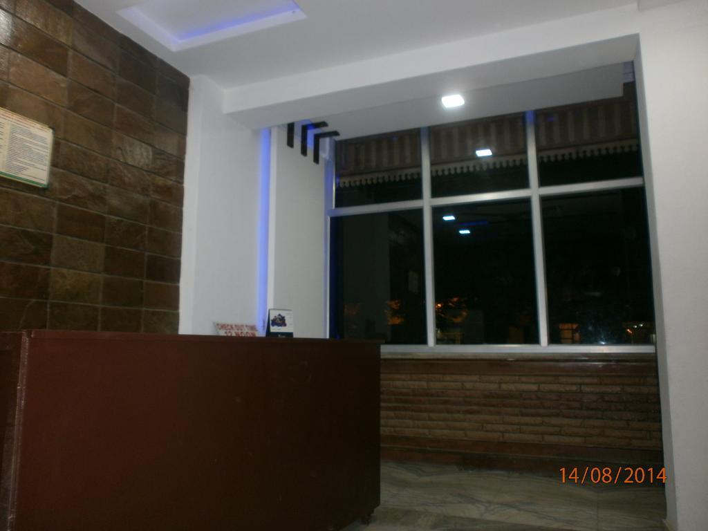 Hotel Safari 阿格拉 外观 照片
