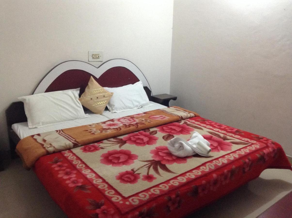 Hotel Safari 阿格拉 外观 照片